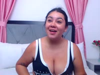 Welcome to my hot room, here we can have fun!!
