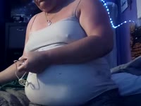 I am a sexy, submissive female, that wants to make daddy happy