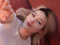 naked camgirl AlysiaBennet