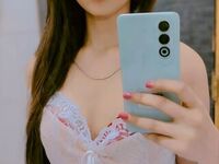 camgirl fingering bald pussy AmairaSingh