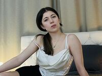 girl showing tits LunaaJames