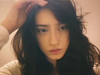 naughty camgirl masturbating MaddieSunflower