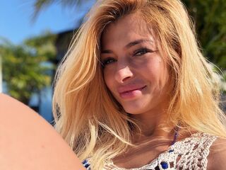 camgirl showing tits RonieParker