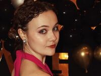 camgirl masturbating with dildo VioletteCandella