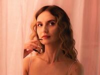 hot naked camgirl MoonSeraphine