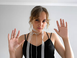 naked camgirl AdeleMoone