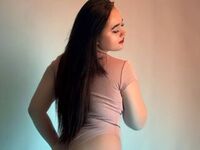 live chatroom AdelinaTaylor