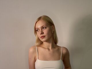 sexy live webcam girl AishaNaeher
