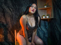 kinky webcam model AlanaDiiaz