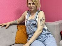 live webcam girl AliceMaurik