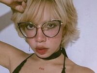 live sex video AmelieMari