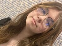 dirty webcam picture AminaBlooms