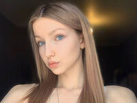 girl webcam AmityGillingham