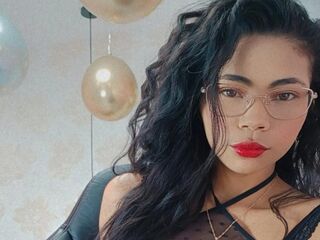 camwhore fingering shaved pussy AmmyWilsonn