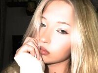 free webcam chat room AnjanetteGalpin