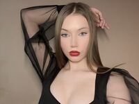 shaved pussy webcam AnnisHaurin