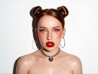 naked cam girl gallery BellaMesmer