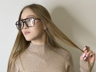 fingering cam slut BertaAnnarummo