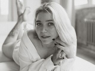 cam slut picture BreanaAlosta