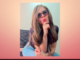 cam stripper CamiRoberts