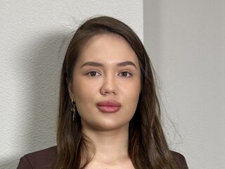 naughty camwhore CammieLosecco