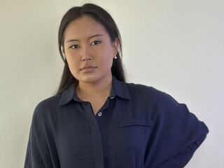 adult cam live CarolannOrmisto