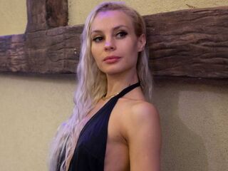cam strip tease CathiGetsinger
