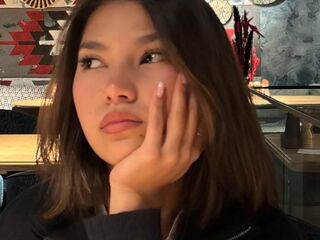 nude cam pic CelsaCoty