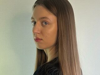 naked cam chatroom ChanellGawrys