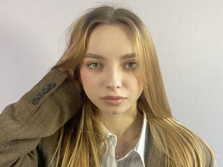 adult livecam ChariseKuhnke