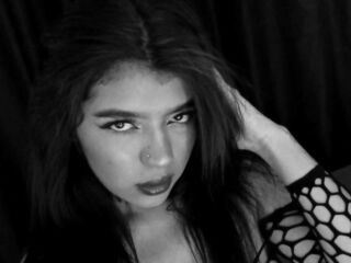 free nude live show CharlotheLee