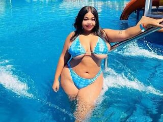 camgirl fingering bald pussy ChinyRita