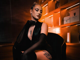 chat room picture ChloeGracey