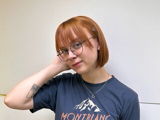 hot camslut DarlineBeamer
