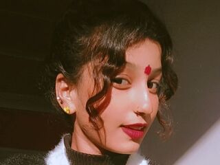 hot cam whore DiaQuin