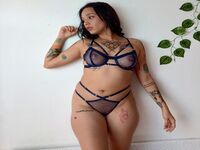 naked camgirl masturbating with vibrator DianaNieva