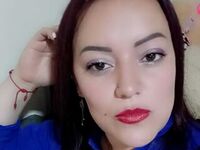 masturbating cam girl DinnaJohson