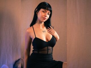 cam girl cam chat ElizabethThaylor