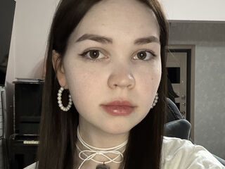 webcam babe chatroom EmilyCarler
