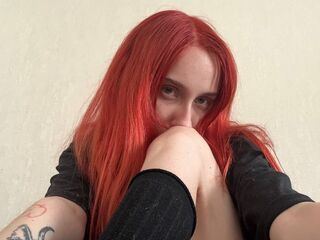 naked camgirl fingering pussy EmmaKrasnova