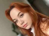 cam girl masturbating with vibrator FreyaEllin