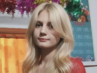 camgirl showing pussy GeorgineAragan