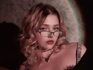 naked cam girl masturbating with sextoy GlynisLathon