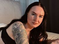 camgirl playing with dildo GraceSchnieder