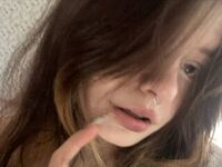 camgirl masturbating with dildo HangLurz
