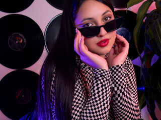 chat room webcam photo HanniClark