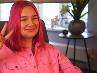 naked girl with live cam masturbating JameYerian