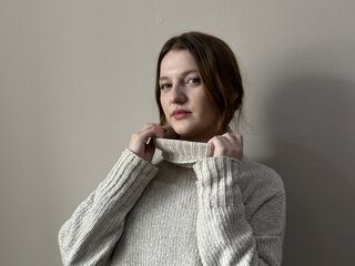 camslut showing pussy JeannineHerzog