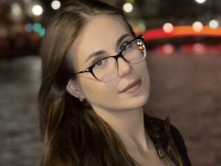 camgirl playing with vibrator KatieRyken