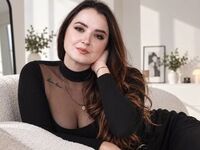 masturbating camgirl KattieZanderigo